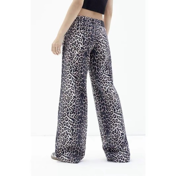 NWOT pac sun leopard jeans size 29 - Picture 2 of 3